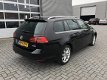 Volkswagen Golf Variant - 1.6 TDI Connected Series - 1 - Thumbnail