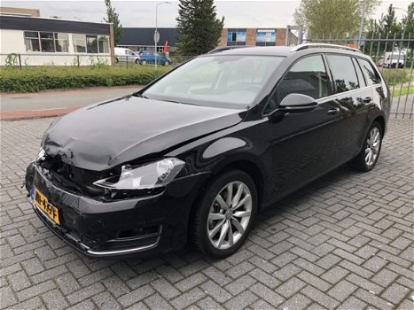 Volkswagen Golf Variant - 1.6 TDI Connected Series - 1