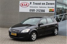 Kia Cee'd - 1.6 X-tra Airco/Cruise controle/Trekhaak