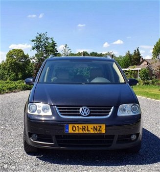 Volkswagen Touran - 1.6-16V FSI Highline NWE APK, LEER, ORG NL - 1