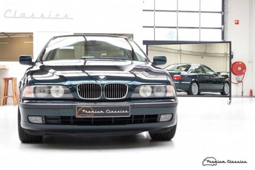 BMW 5-serie - 540i High Executive E39 | 70.000KM | Individual | Comfortstoelen | | HiFi | Xenon - 1