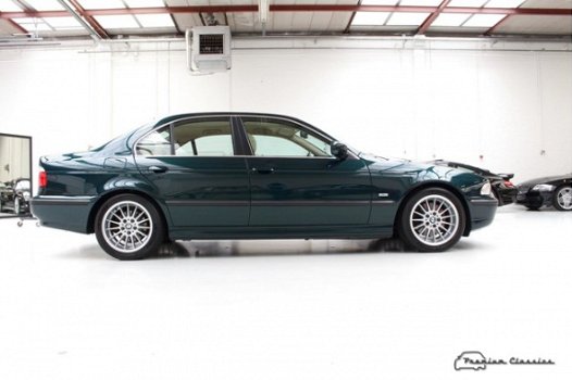 BMW 5-serie - 540i High Executive E39 | 70.000KM | Individual | Comfortstoelen | | HiFi | Xenon - 1