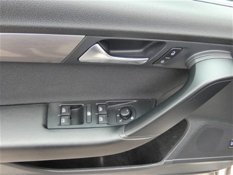 Volkswagen Passat Variant - 1.4 TSI Comfort Executive Line BlueMotion - Navigatie - Automaat - 1