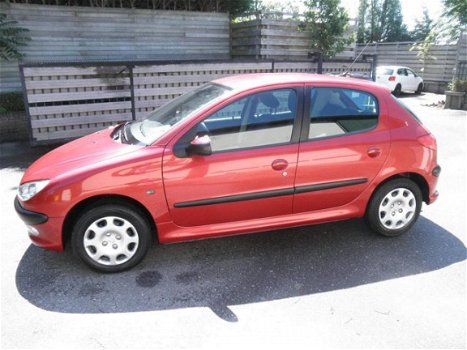 Peugeot 206 - 1.4-16V Gentry Airco, Getint glas, Nw Apk - 1