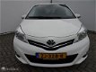 Toyota Yaris - 1.0 VVT-i Comfort SLECHTS 79000 KM - 1 - Thumbnail