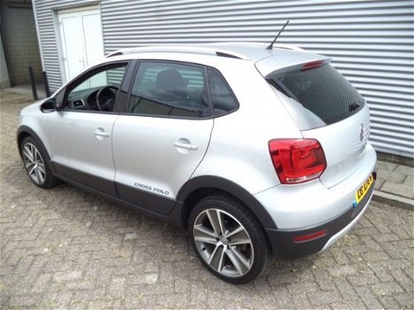 Volkswagen Polo - 1.2 Cross Highline - 1