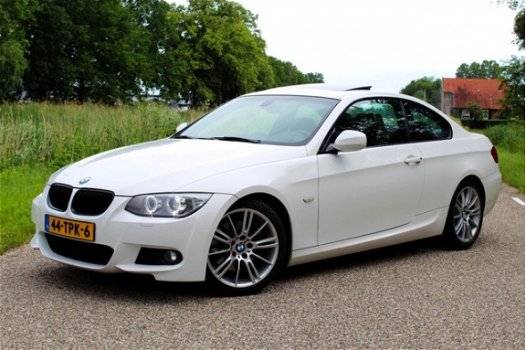 BMW 3-serie Coupé - 325i Automaat M-Pakket Alcantara Dakje Xenon Navi Orig.NL - 1