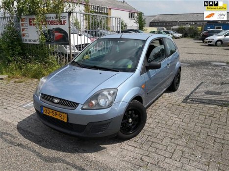 Ford Fiesta - 1.4 TDCi Ambiente NETTE AUTO - 1