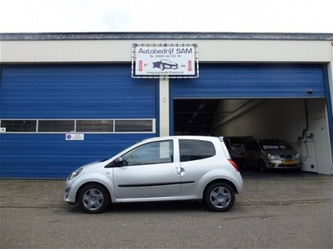 Renault Twingo - 1.5 dCi Collection Apk/Airco/Cruise/Nap/Cd/Boekjes/Trekhaak/Elektrisch/Centraal - 1