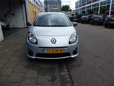 Renault Twingo - 1.5 dCi Collection Apk/Airco/Cruise/Nap/Cd/Boekjes/Trekhaak/Elektrisch/Centraal