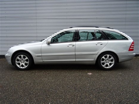 Mercedes-Benz C-klasse Combi - 200 K. Elegance / Elek stoel / PDC / Handsfree / - 1