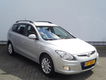 Hyundai i30 Wagon - 1.6 I CVVT CROSSDynamic / Navi / Camera - 1 - Thumbnail