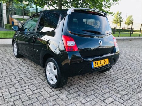 Renault Twingo - 1.2-16V Authentique - 1