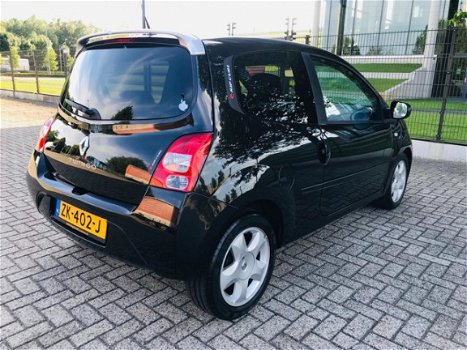 Renault Twingo - 1.2-16V Authentique - 1