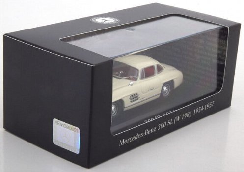 1:43 Ixo Mercedes-Benz 300 SL W198 1954-1957 white - 3