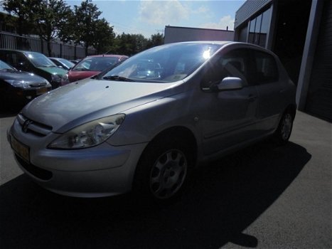 Peugeot 307 - 1.4 XT - 1