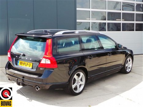 Volvo V70 - 2.0T R-Edition Automaat - 1