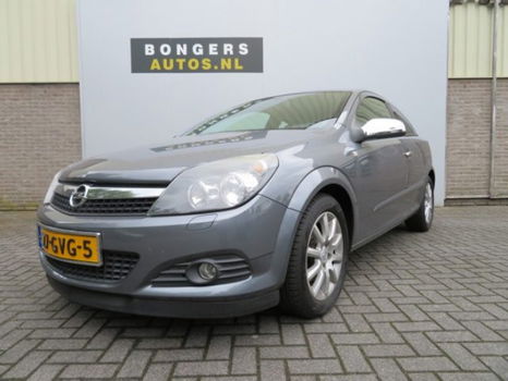 Opel Astra GTC - 1.6 TEMPTATION NAV - 1