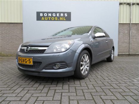 Opel Astra GTC - 1.6 TEMPTATION NAV - 1