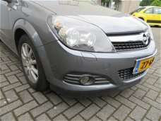 Opel Astra GTC - 1.6 TEMPTATION NAV