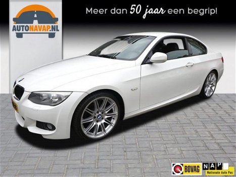 BMW 3-serie Coupé - 320i Corporate Business Line M Sport /Groot Navi/19inch/2e Eig/NAP/Garantie - 1