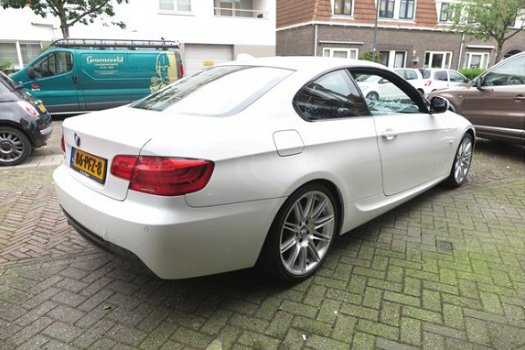 BMW 3-serie Coupé - 320i Corporate Business Line M Sport /Groot Navi/19inch/2e Eig/NAP/Garantie - 1