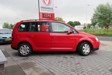 Volkswagen Touran - 1.6-16V FSI 7-persoons / Airco / Elek. ramen + spiegels / Trekhaak