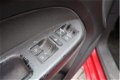 Volkswagen Touran - 1.6-16V FSI 7-persoons / Airco / Elek. ramen + spiegels / Trekhaak - 1 - Thumbnail