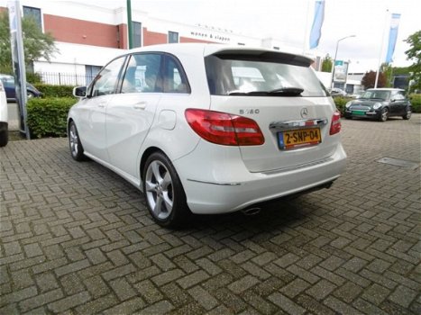 Mercedes-Benz B-klasse - 180 Ambition 1e Eigenaar, Navi, Cruise Control , Climate Control, Set Winte - 1