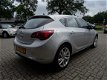 Opel Astra - 1.4 Turbo 141PK Sport, Nav, 18inch, comfortstoelen, 1e eig, Dealerondh, Trekh (1400KG) - 1 - Thumbnail