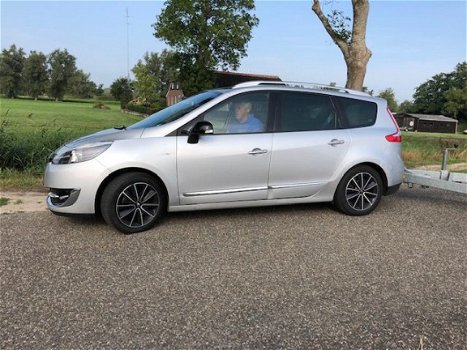 Renault Grand Scénic - 1.5 dCi Bose 7p.Navigatie Airco Ecc Trekhaak Lichtm.velgen - 1