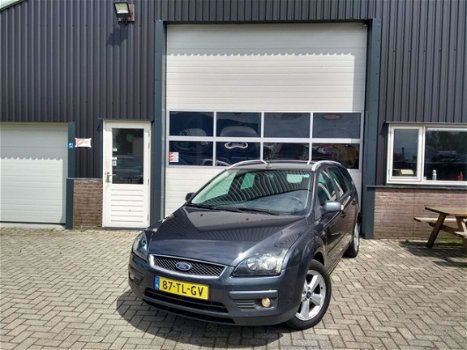 Ford Focus Wagon - 2.0-16V Titanium export/handel - 1