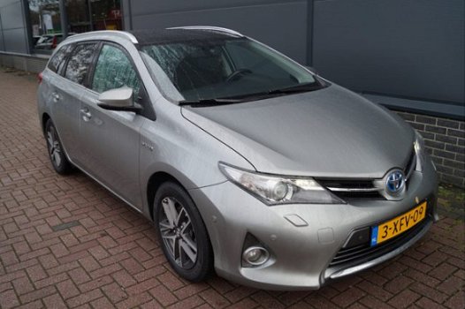 Toyota Auris Touring Sports - 1.8 Hybrid Lease l Navigatie l Panoramadak - 1