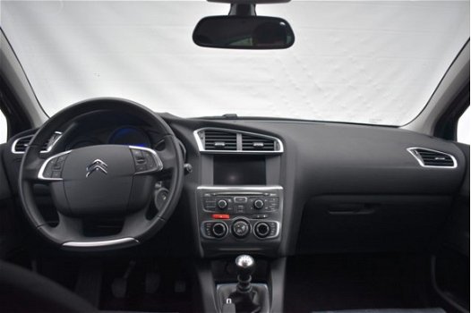 Citroën C4 - 1.2 130PK Exclusive 5-deurs | Navigatie | Parkeersensoren | 17