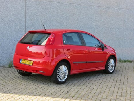 Fiat Grande Punto - 1.4 Edizione Prima Airco volledig onderhouden - 1