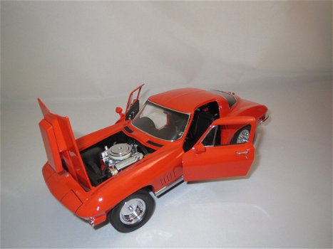 1:18 EXOTO 1967 Chevrolet Corvette 427 Dragster orange - 3
