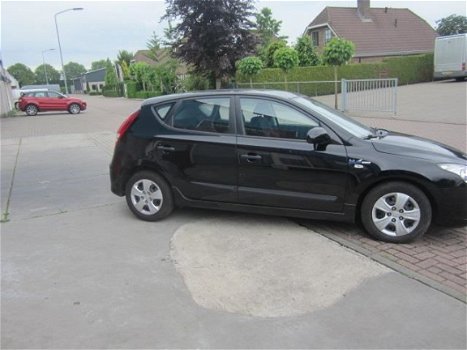 Hyundai i30 - 1.4i i-Drive Cool - 1