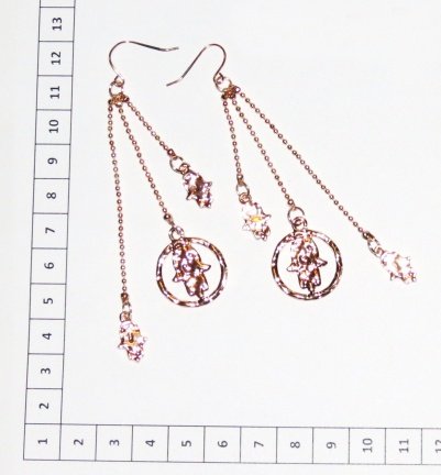 Metalen goud kleurige oorhangers hamsa handje aan bol & chain kettingkjes. - Afbeelding 2
