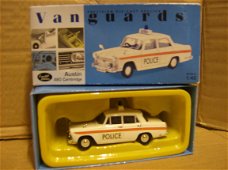 1:43 Corgi Austin A60 Cambridge Sussex Police Lledo Vanguards VA44001 politie