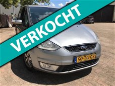 Ford Galaxy - 2.0-16V Ghia 7persoon