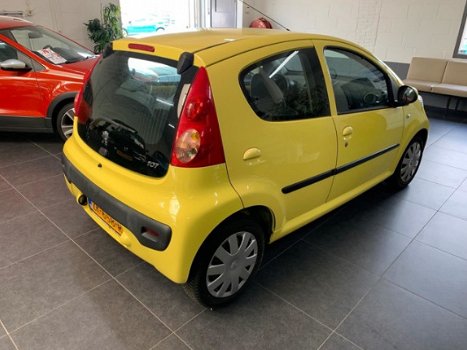 Peugeot 107 - 1.0-12V XS - 1