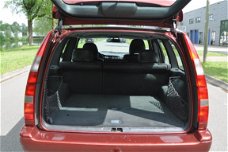 Volvo V70 - 2.4 Europa LEDER/STOELVERWARMING 1 JAAR APK