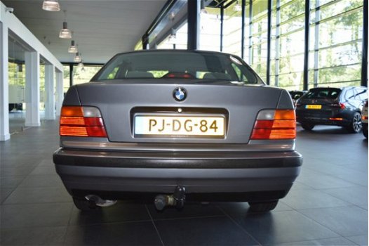 BMW 3-serie - 316i Youngtimer airco automatisch elektrische ramen 33000 km - 1