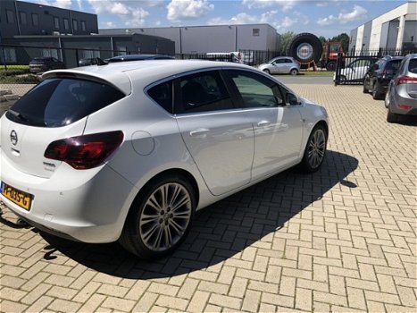 Opel Astra - 1.4 Turbo GT VOLLEER/NAVI/TREKHAAK/GARANTIE - 1