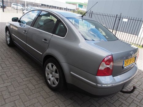 Volkswagen Passat - 2.8 V6 Sportline 4Motion YOUNGTIMER ZEER NETTE STAAT - 1