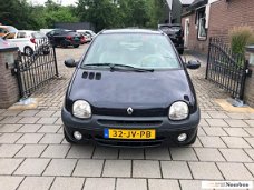 Renault Twingo - 1.2 16V Initiale