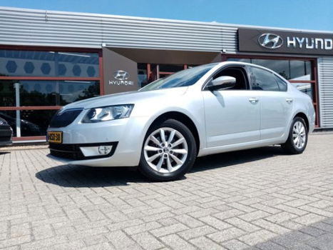 Skoda Octavia - 1.2 TSI Grt Amb. Bns - 1