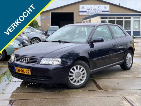 Audi A3 - 1.6 Ambiente/Automaat/Clima/CruiseC - 1