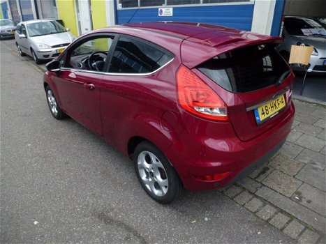 Ford Fiesta - 1.6 Titanium Apk/Climate/Cruise/Sensoren/NAP/Boekjes/Velgen/Inklapbaar Spiegels - 1