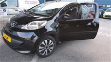 Peugeot 107 - 1.0-12V XR Airco/Elek pakk/Nw APK/Garantie